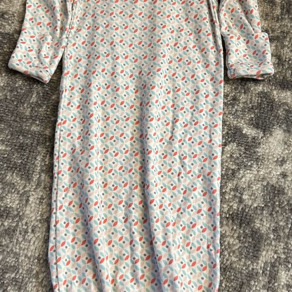 Circo & Carter’s Infant Sleep Gowns 0-3 Months - Picture 10 of 16